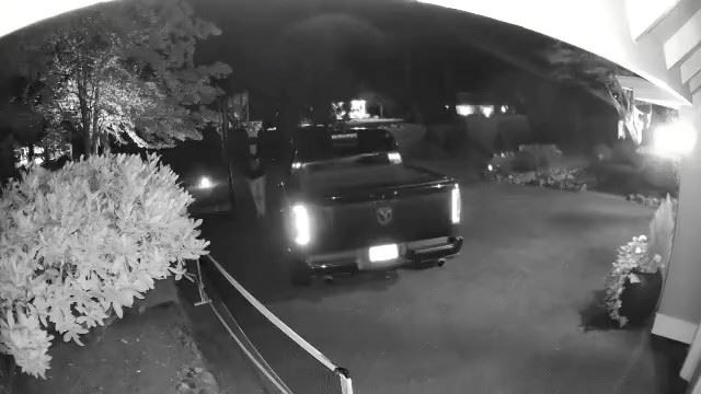 NOrth Bend Burgalary suspect vehicle 