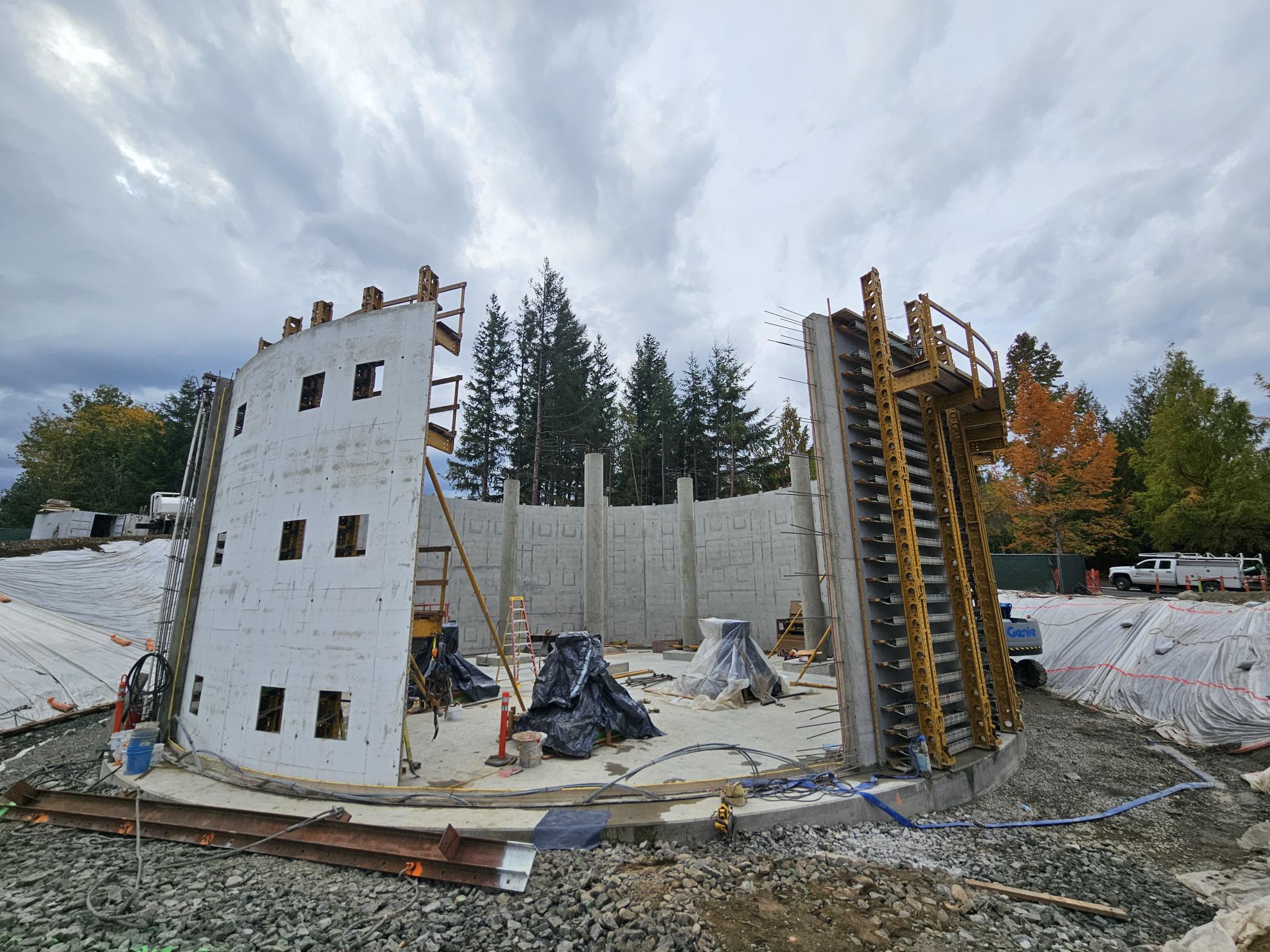 Reclaimed Water System Improvements Project Reservoir Progress Oct. 2025 